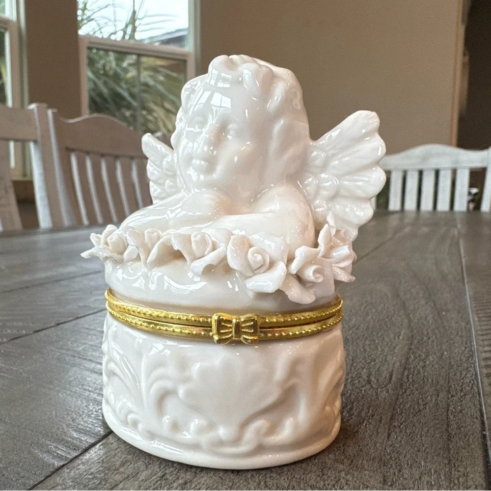 Vintage Cherub Angel Trinket/Jewelry Box Jar Container
